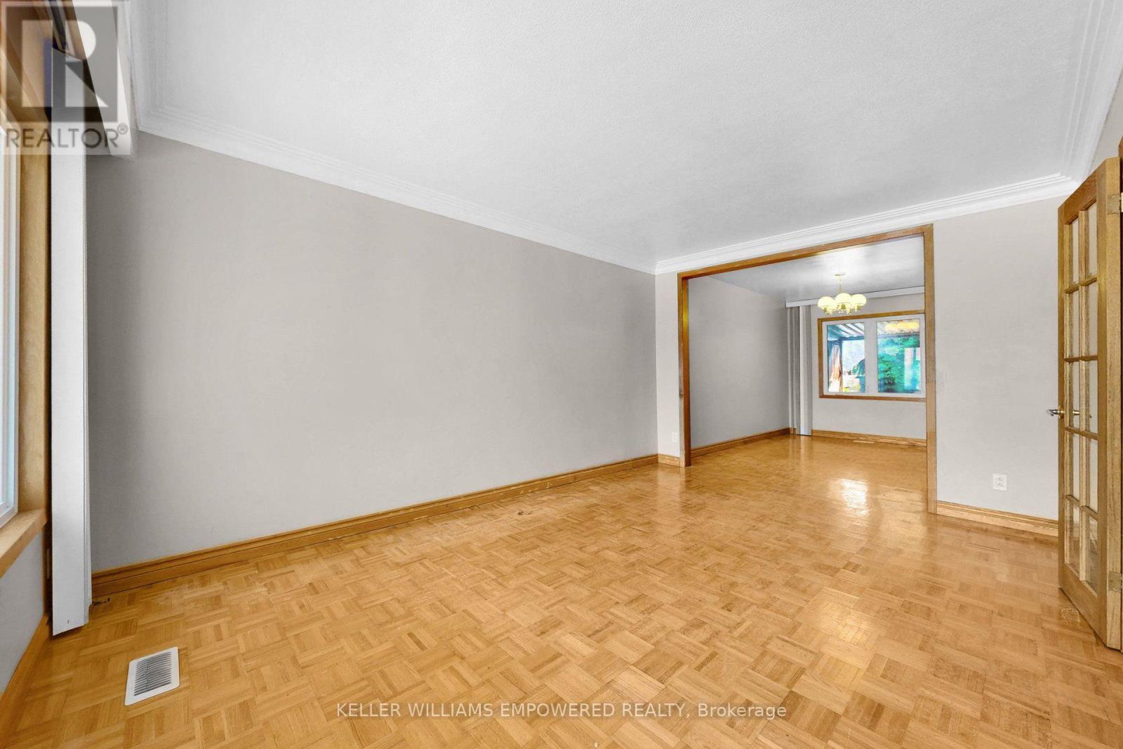 3 Hilldale Road, Toronto, Ontario  M6N 3Y1 - Photo 8 - W13727400