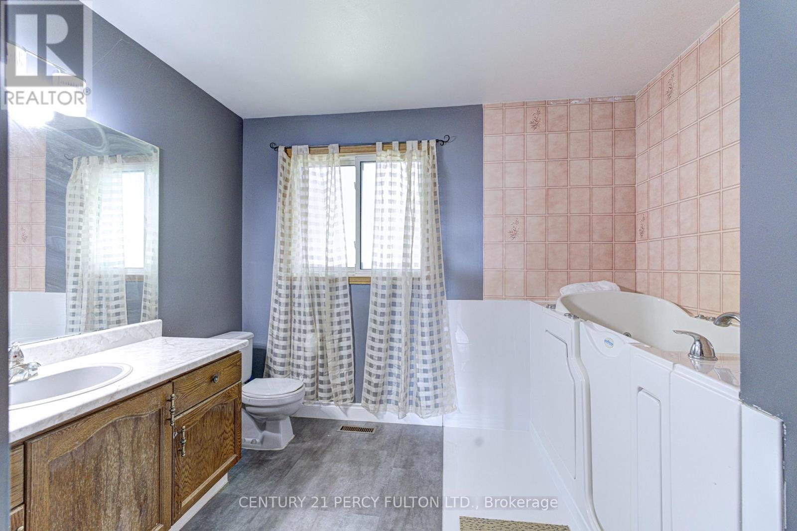 1042 Wetherby Lane, Mississauga, Ontario  L4W 4R8 - Photo 26 - W13727444