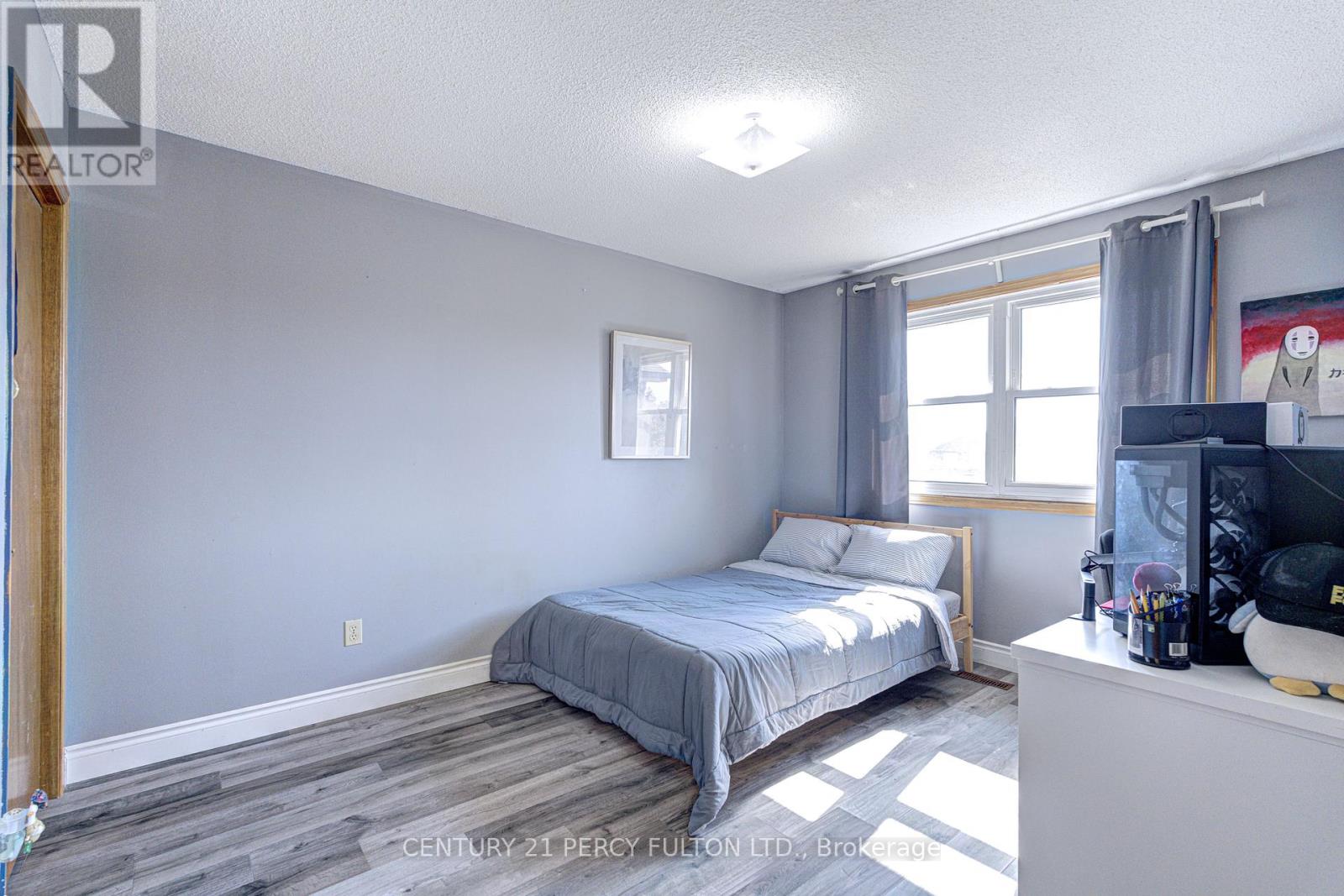 1042 Wetherby Lane, Mississauga, Ontario  L4W 4R8 - Photo 29 - W13727444