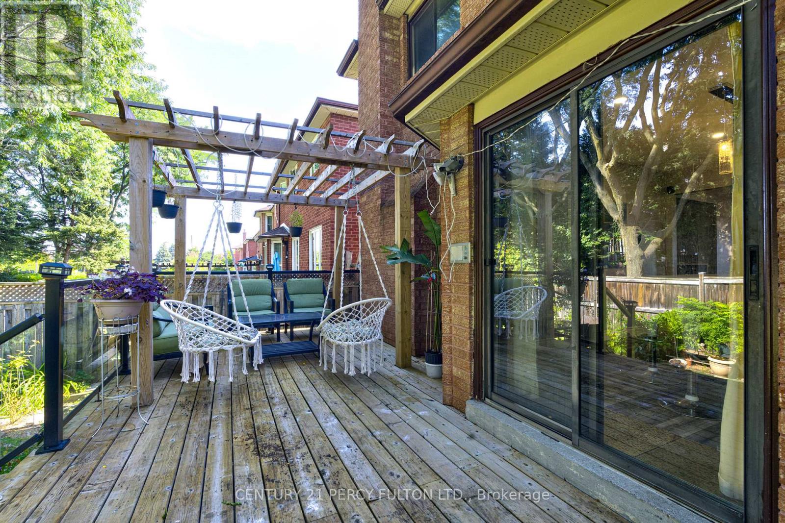 1042 Wetherby Lane, Mississauga, Ontario  L4W 4R8 - Photo 37 - W13727444