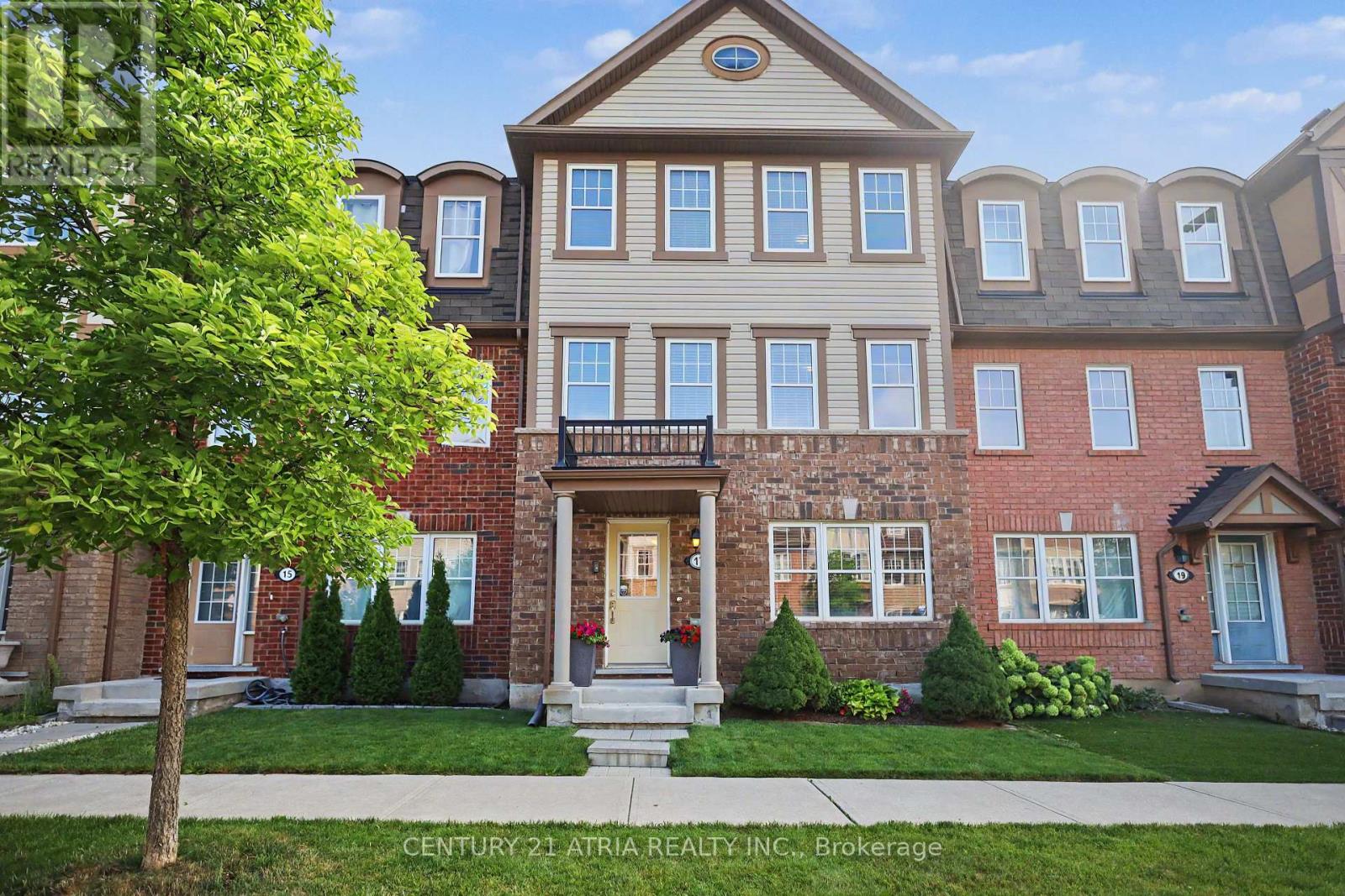 17 CROSSBILL ROAD, Brampton, Ontario