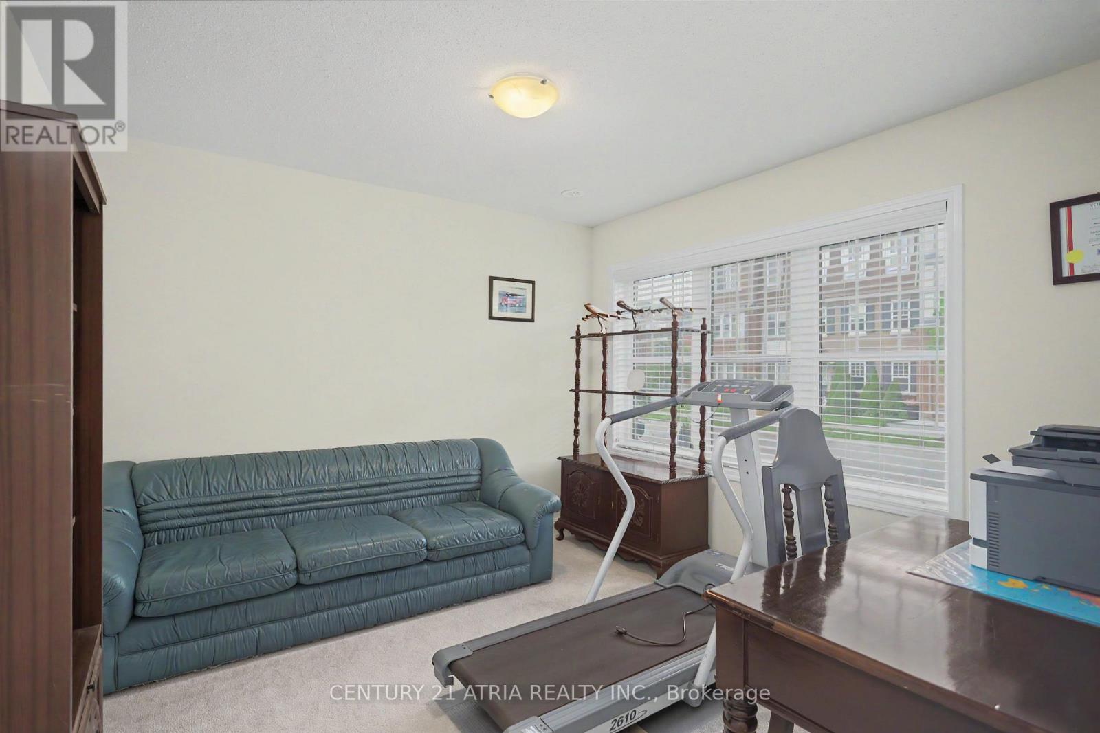 17 Crossbill Road, Brampton, Ontario  L7A 3Z5 - Photo 6 - W13727490