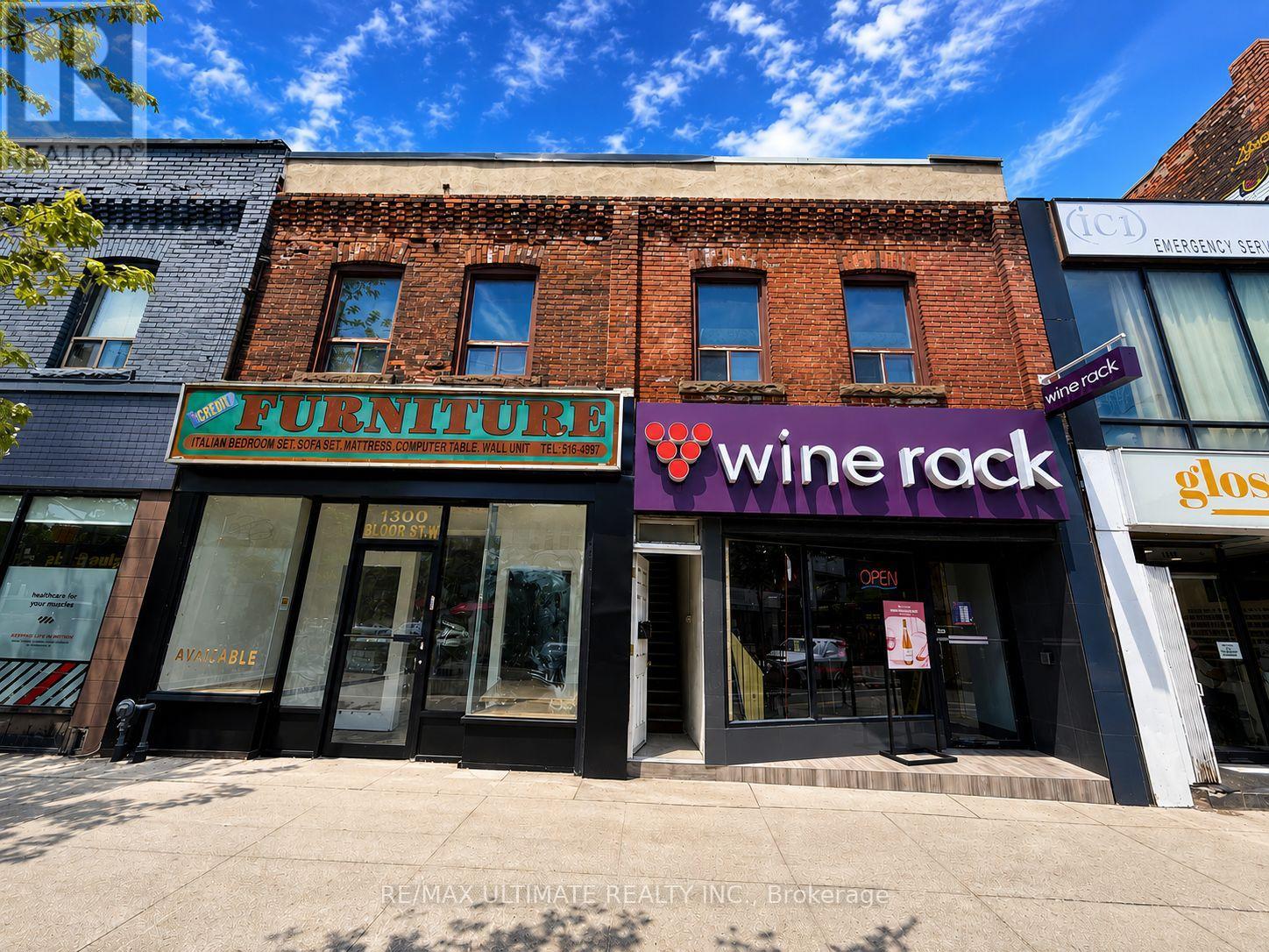 1300 Bloor Street W, Toronto, Ontario  M6H 1N9 - Photo 2 - W13727494
