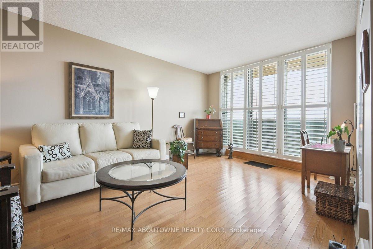 1801 - 299 Mill Road, Toronto, Ontario  M9C 4V9 - Photo 9 - W13727508