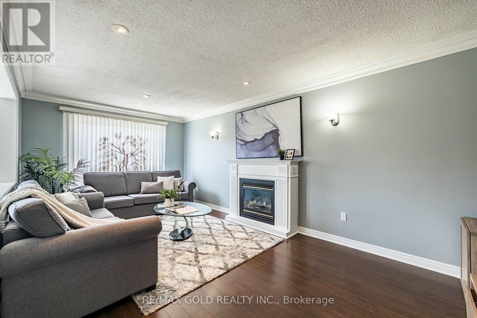 58 Springtown Trail, Brampton, Ontario  L6R 2C9 - Photo 10 - W13727518