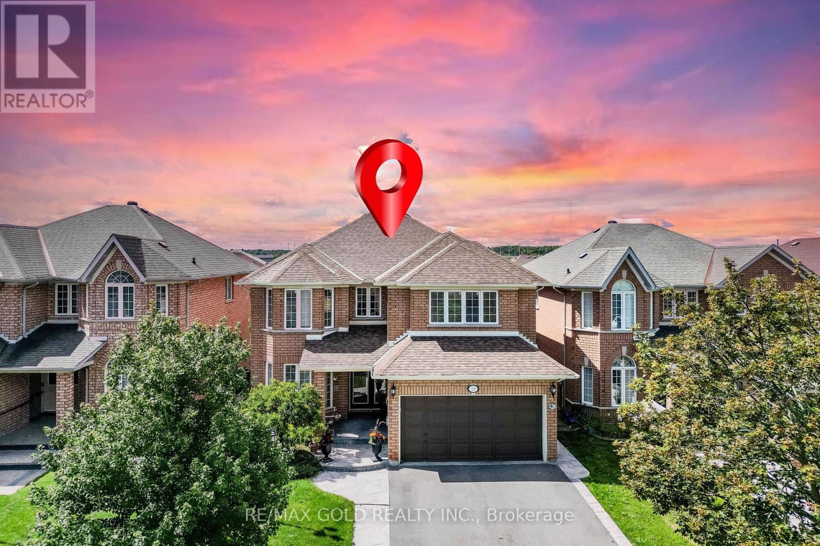 58 Springtown Trail, Brampton, Ontario  L6R 2C9 - Photo 2 - W13727518