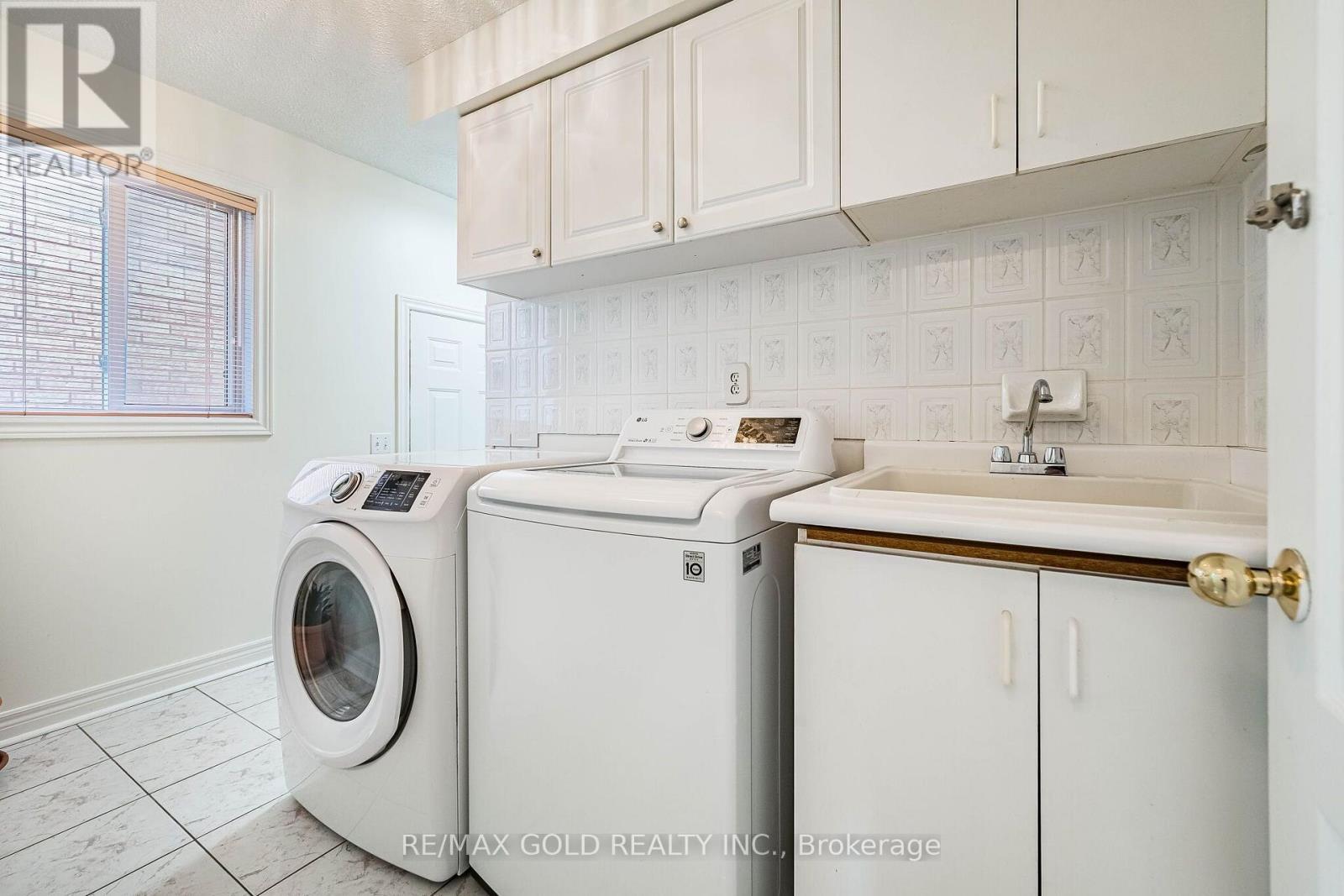 58 Springtown Trail, Brampton, Ontario  L6R 2C9 - Photo 21 - W13727518