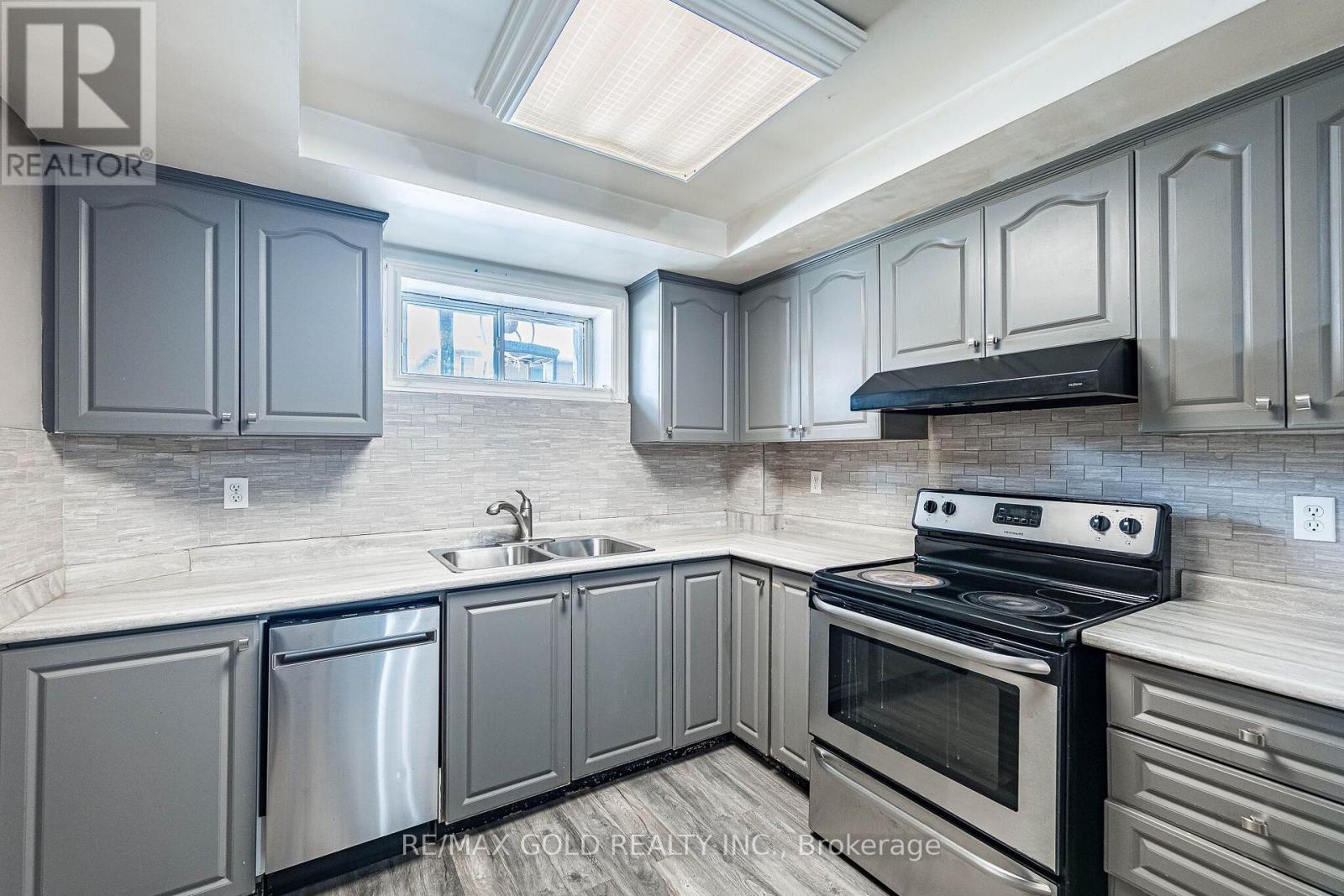 58 Springtown Trail, Brampton, Ontario  L6R 2C9 - Photo 37 - W13727518