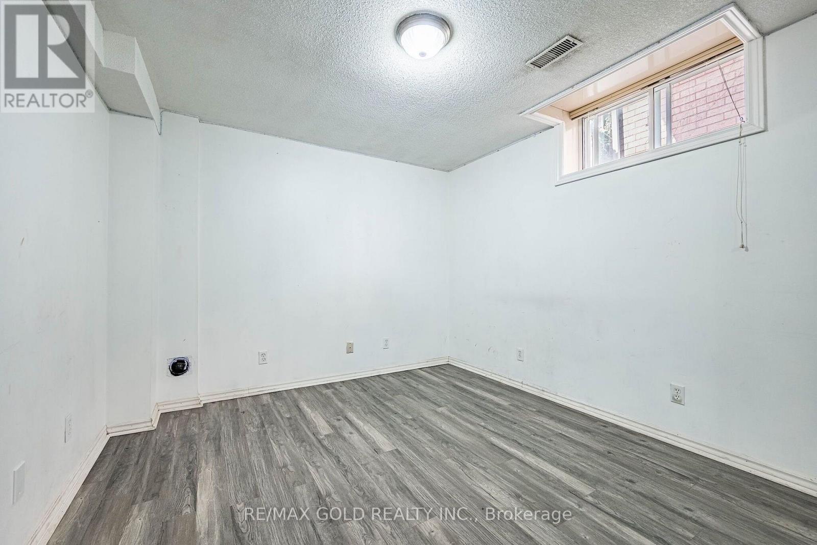 58 Springtown Trail, Brampton, Ontario  L6R 2C9 - Photo 38 - W13727518