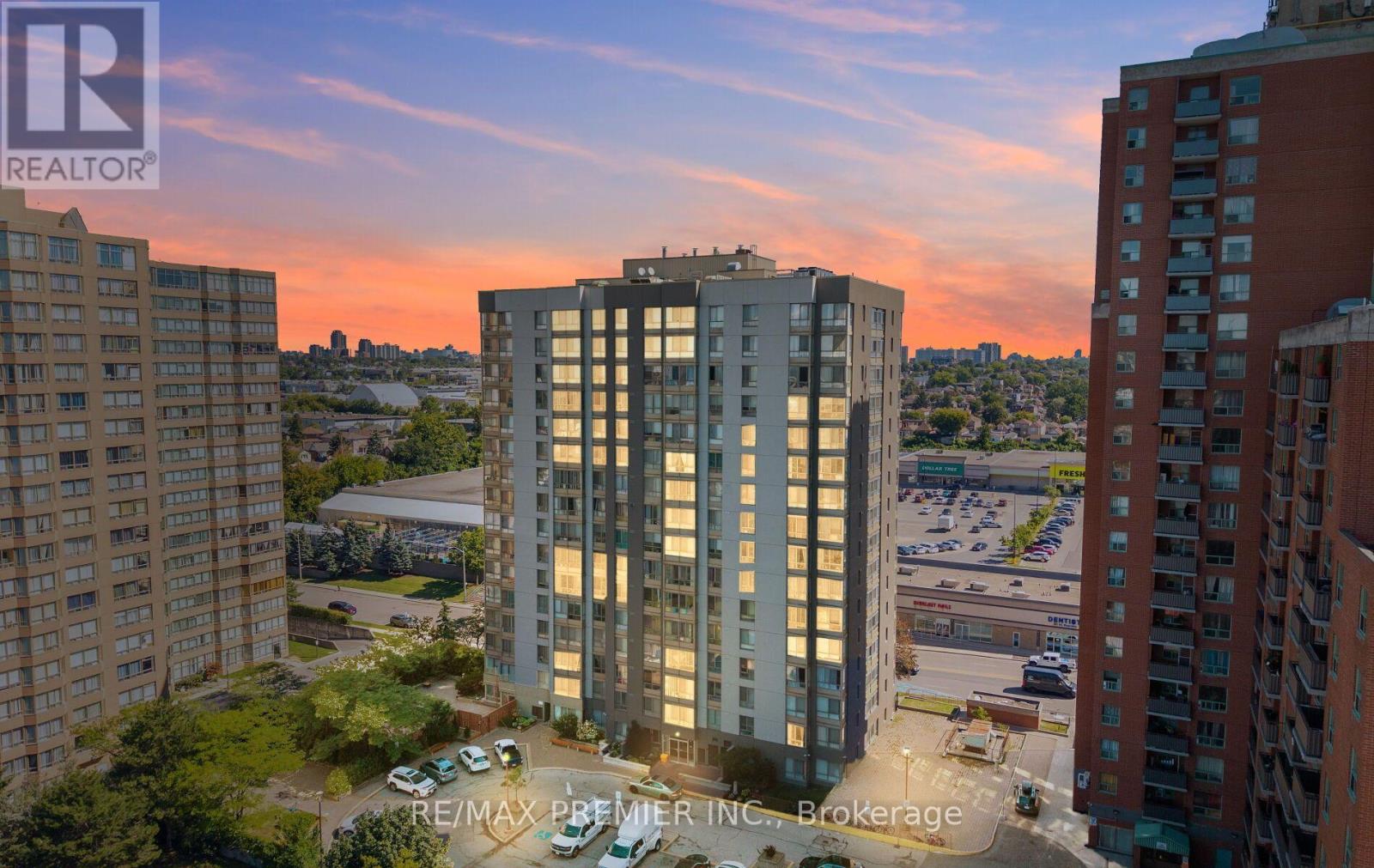 209 - 2470 EGLINTON AVENUE W, Toronto, Ontario