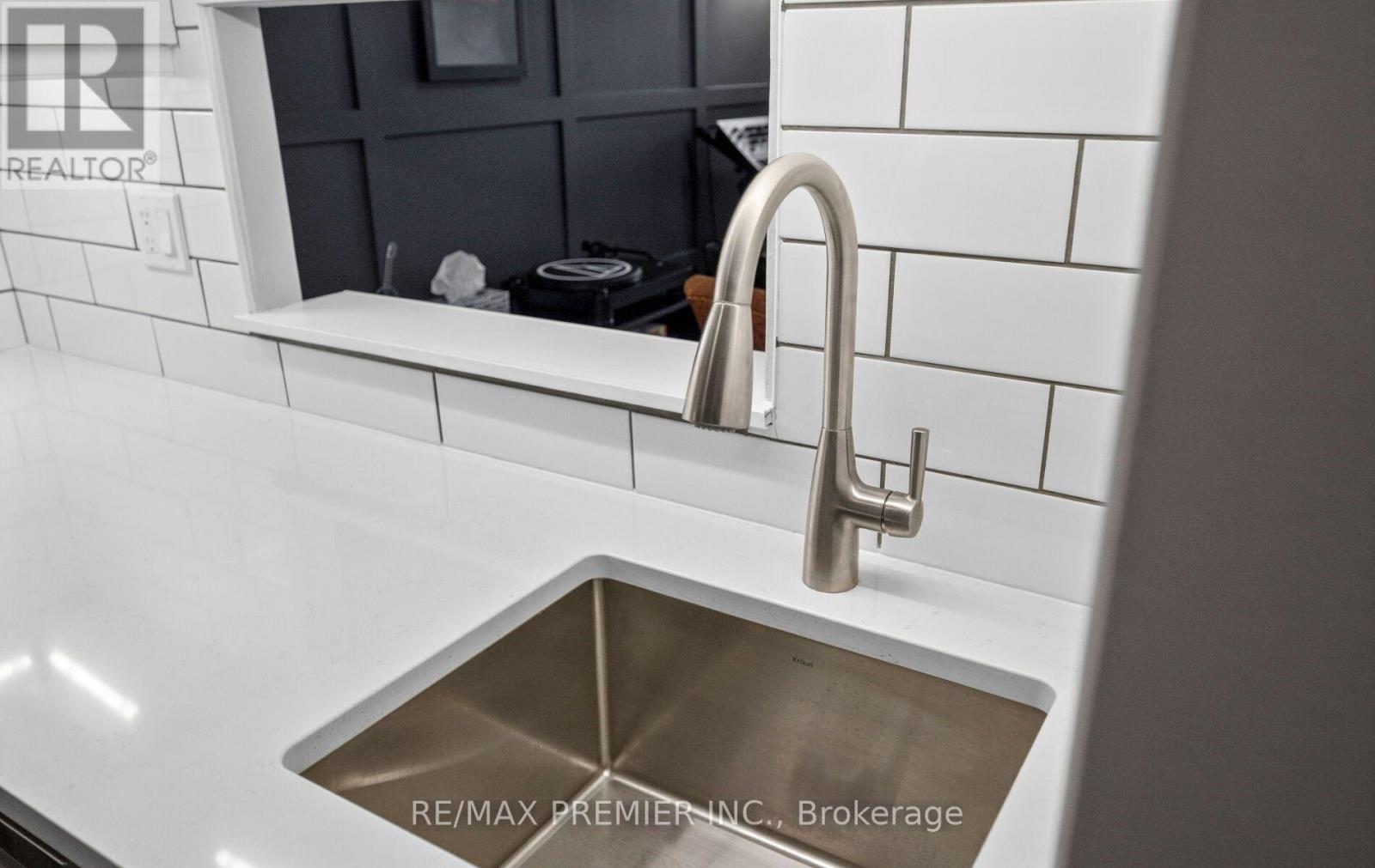 209 - 2470 Eglinton Avenue W, Toronto, Ontario  M6M 5E7 - Photo 15 - W13727528