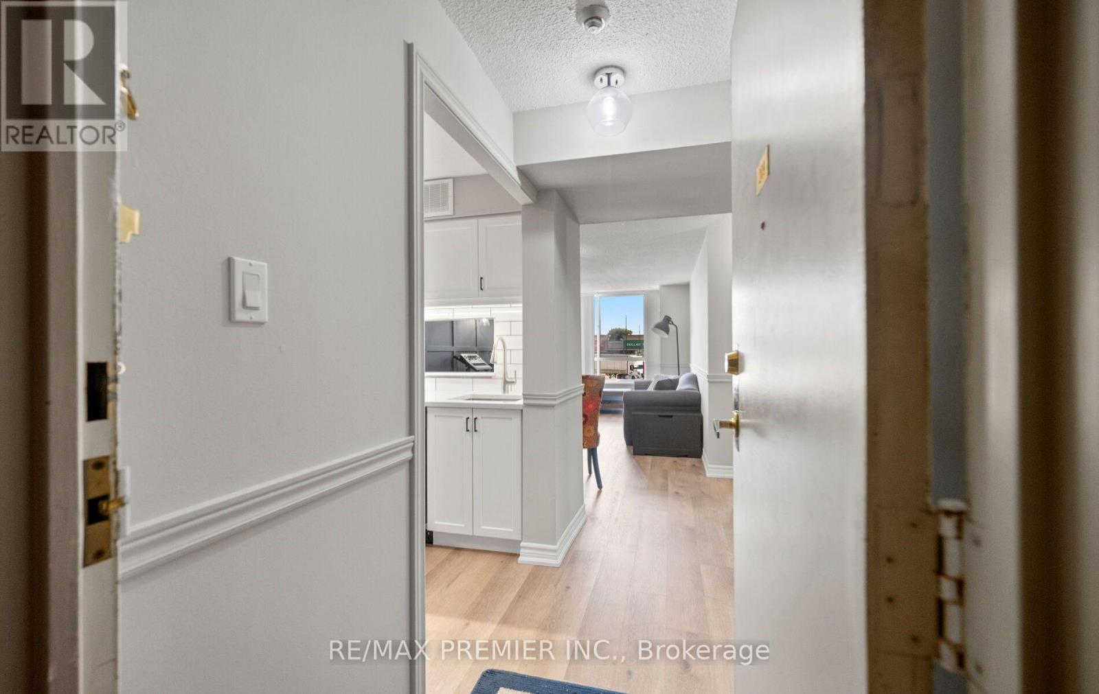 209 - 2470 Eglinton Avenue W, Toronto, Ontario  M6M 5E7 - Photo 8 - W13727528