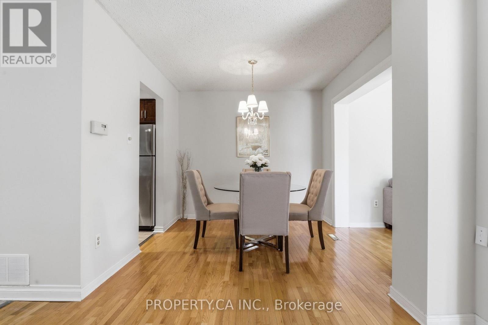 35 Lakecrest Trail, Brampton, Ontario  L6Z 1S3 - Photo 10 - W13727538