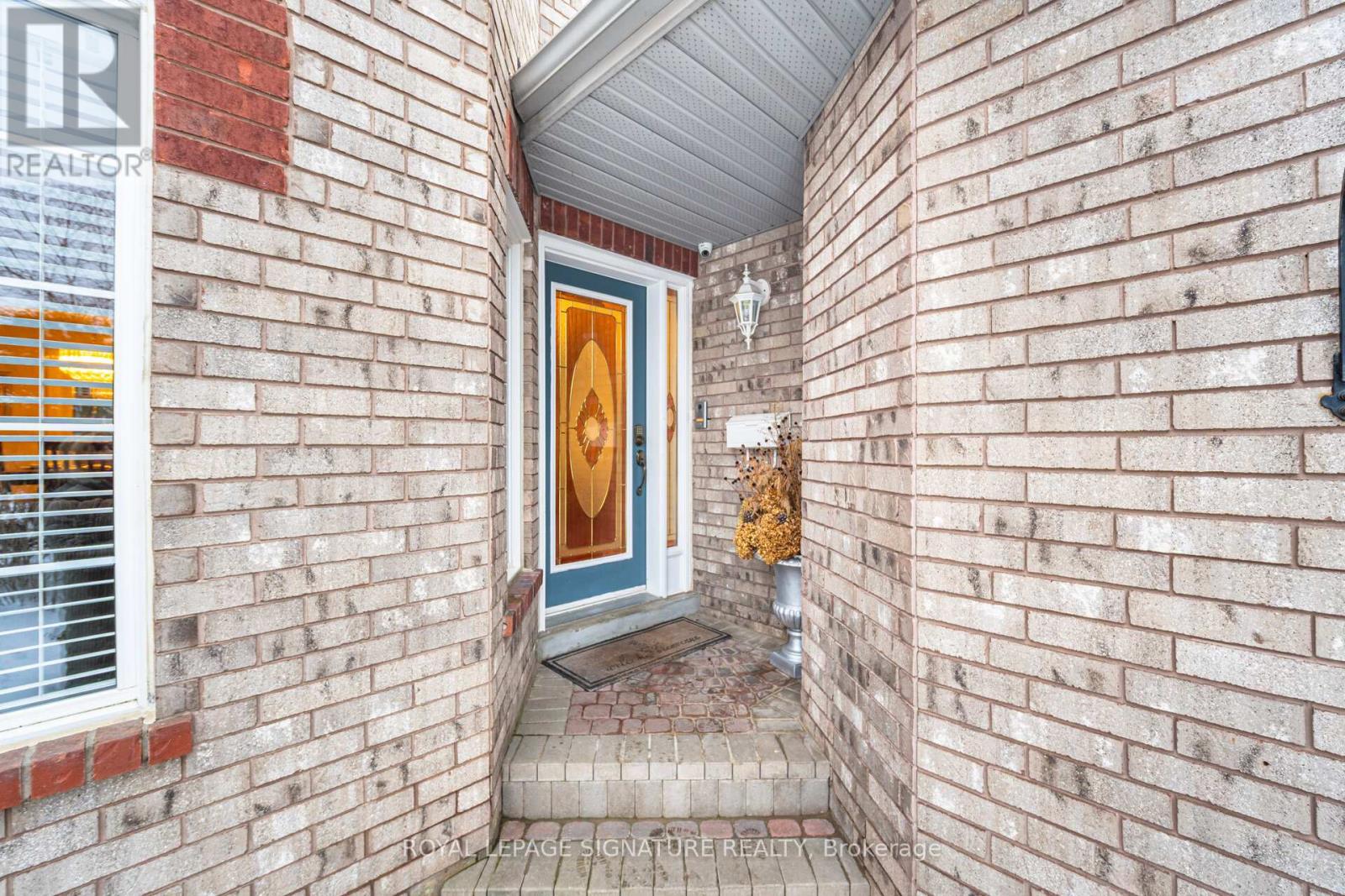 52 Durham Street, Halton Hills, Ontario  L7G 5X4 - Photo 4 - W13727558