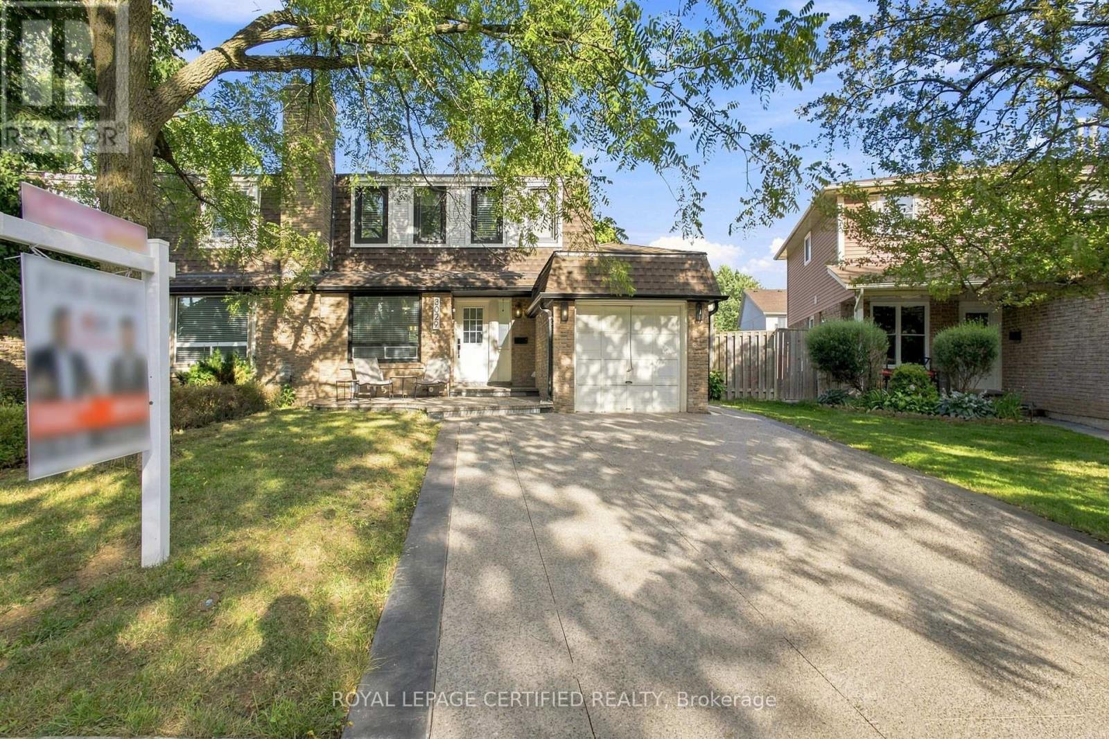 3029 Oslo Crescent, Mississauga, Ontario  L5N 1Z8 - Photo 2 - W13727582