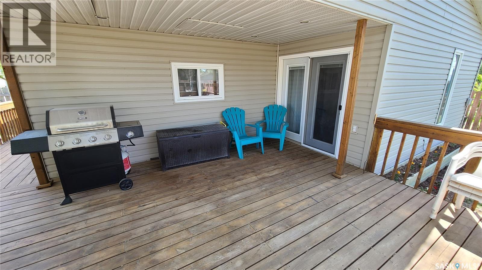 215 Mergens Street, Weyburn, Saskatchewan  S4H 1R4 - Photo 37 - SK033330