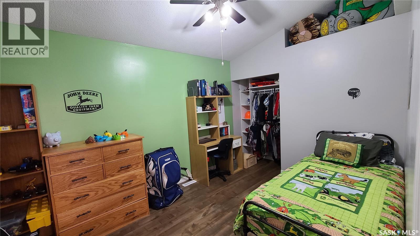 215 Mergens Street, Weyburn, Saskatchewan  S4H 1R4 - Photo 4 - SK033330