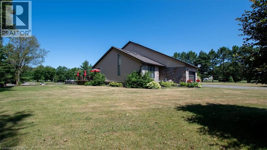 411 Champagne Road, Sturgeon Falls, Ontario  P2B 2L9 - Photo 11 - 40849910