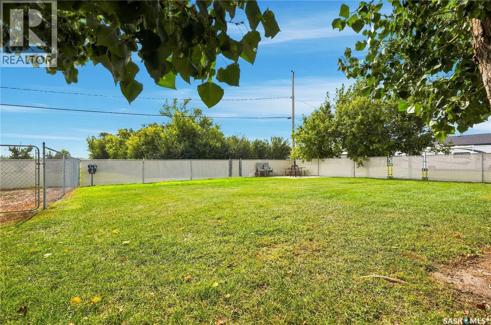 301 2nd Avenue, Hanley, Saskatchewan  S0G 2E0 - Photo 62 - SK047034