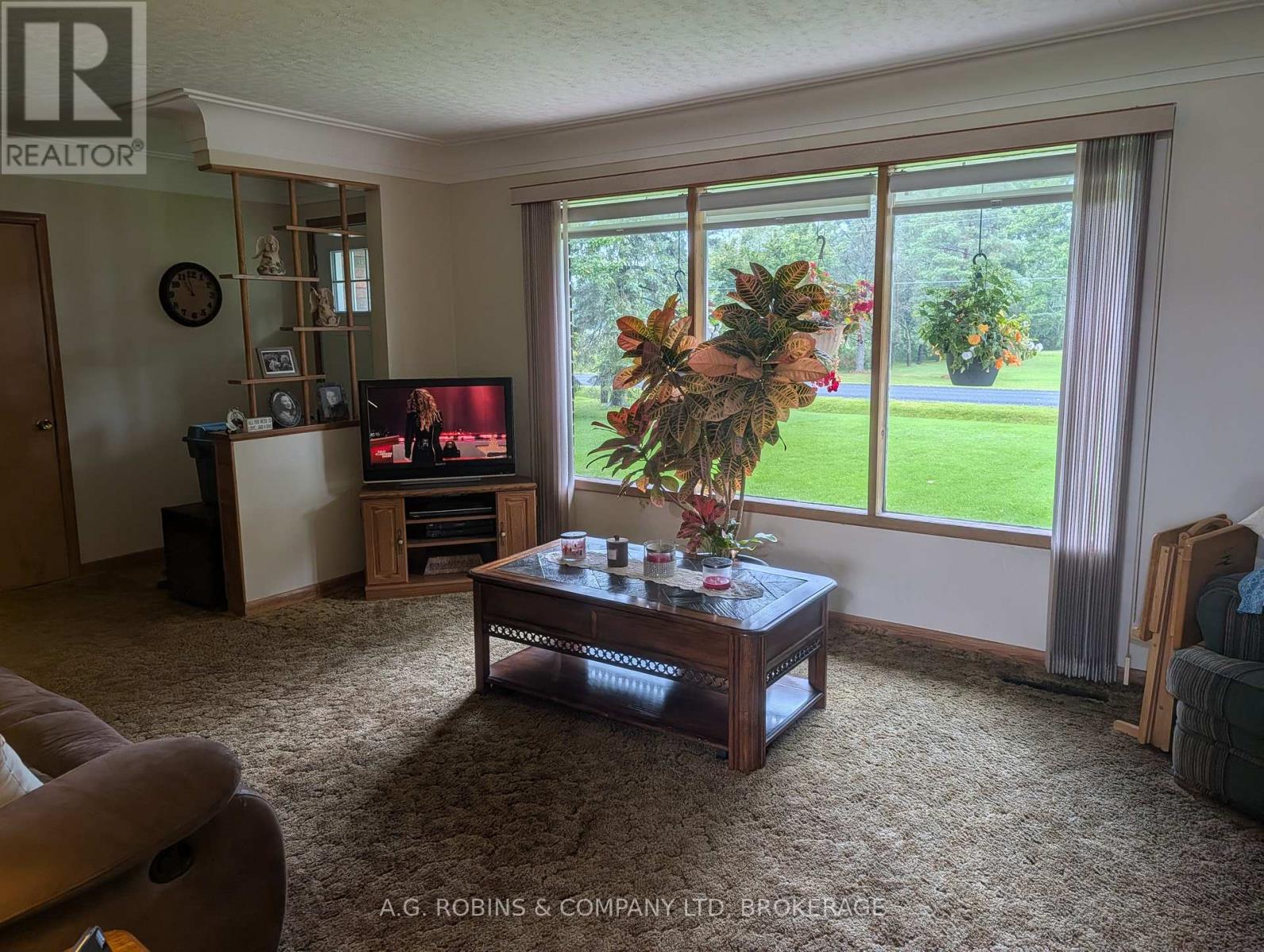 957 Ridge Road, Welland, Ontario  L3B 5N7 - Photo 3 - X13727738