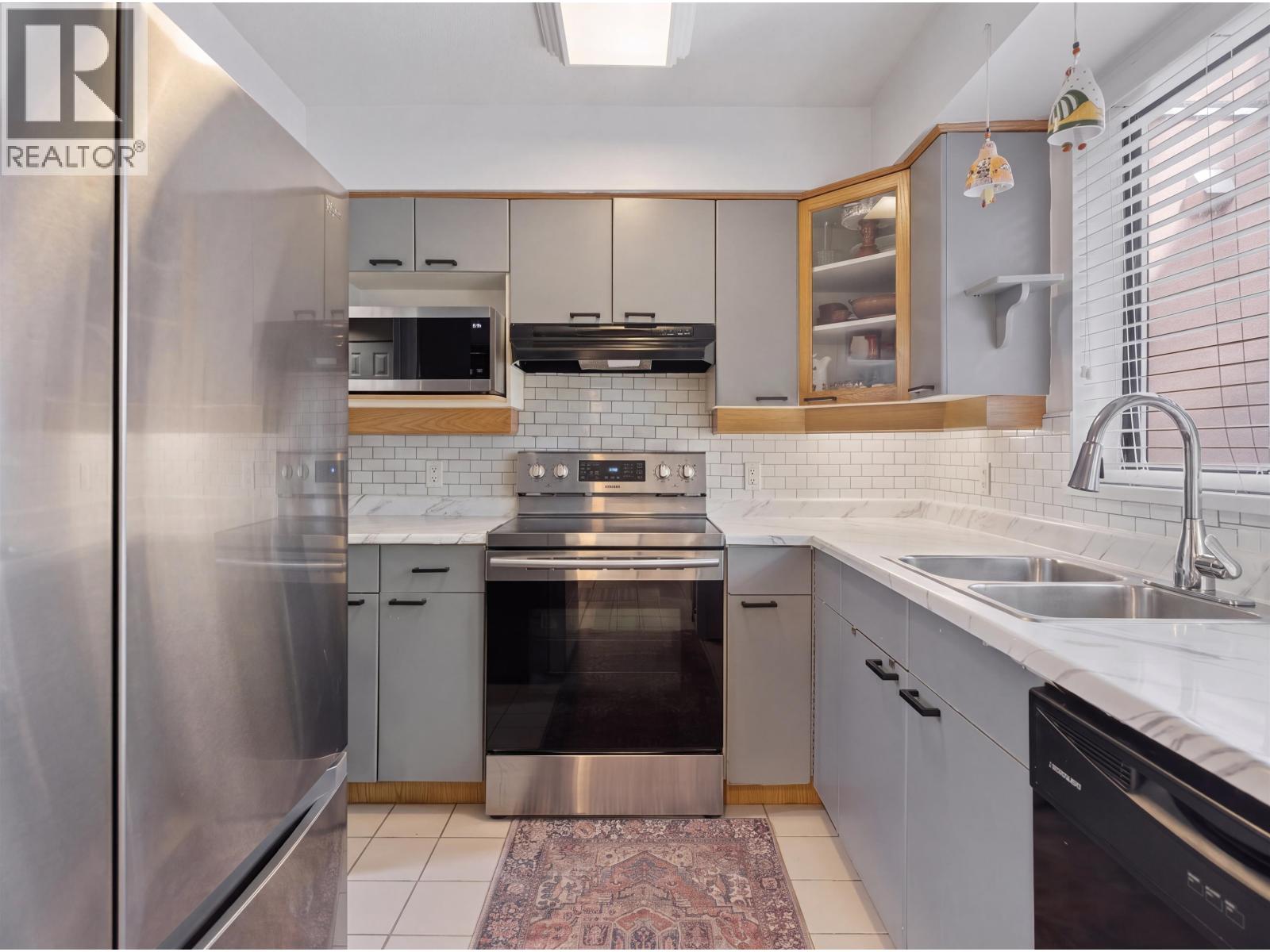 203 988 W 16th Avenue, Vancouver, British Columbia  V5Z 1T2 - Photo 3 - R3159892