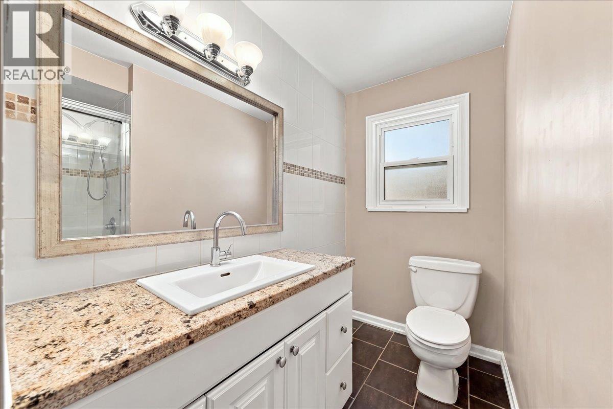 1617 Stella Place, Port Coquitlam, British Columbia  V3C 2R4 - Photo 11 - R3159905