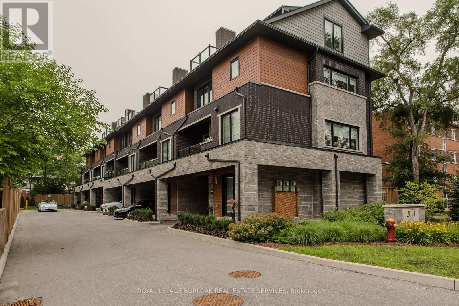 3 - 2071 Ghent Avenue, Burlington, Ontario  L7R 1Y4 - Photo 3 - W13722306