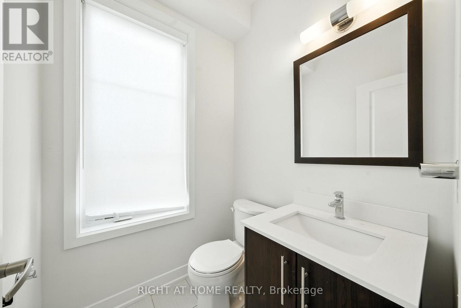 108 Vanier Street, Whitby, Ontario  L1R 0N3 - Photo 12 - E13727726