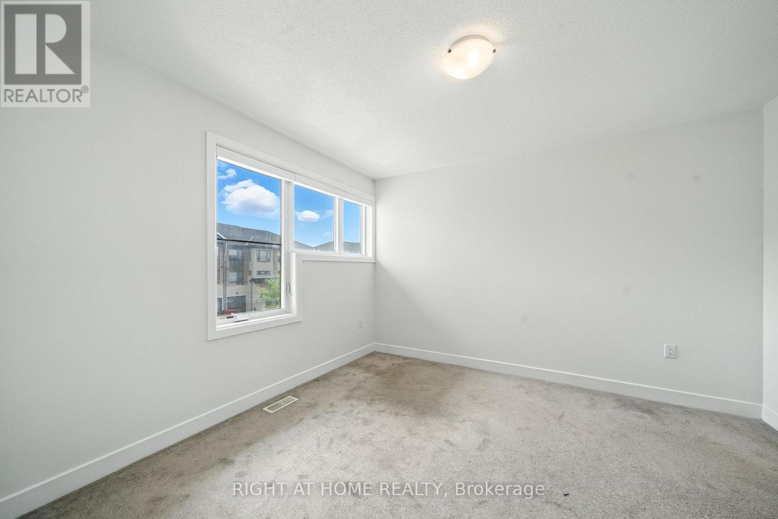 108 Vanier Street, Whitby, Ontario  L1R 0N3 - Photo 17 - E13727726