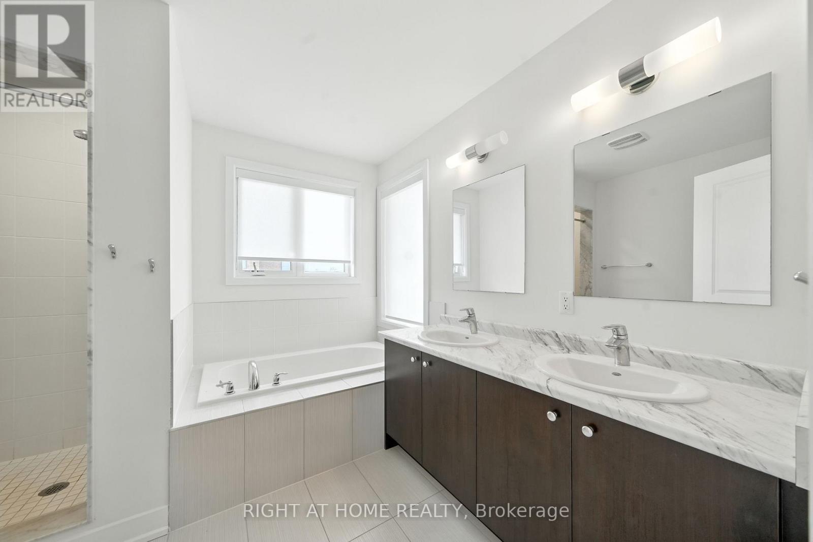 108 Vanier Street, Whitby, Ontario  L1R 0N3 - Photo 20 - E13727726