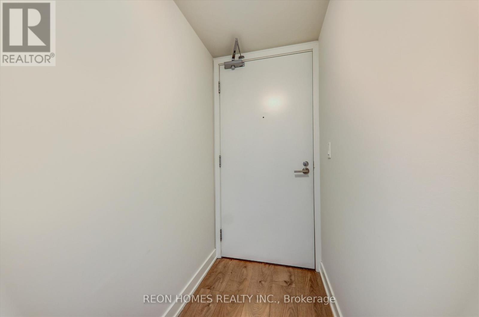 910 - 2 Sonic Way, Toronto, Ontario  M3C 0P2 - Photo 7 - C13727780