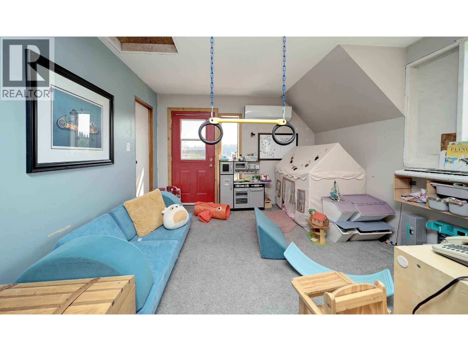 2211 Doyle Road, 150 Mile House, British Columbia  V0K 2G0 - Photo 14 - R3159887
