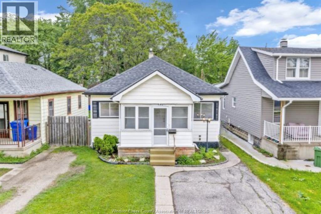 990 Campbell AVENUE, Windsor, Ontario