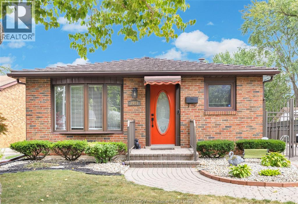 MLS# 26021155: 3981 WHITNEY, Windsor, Canada