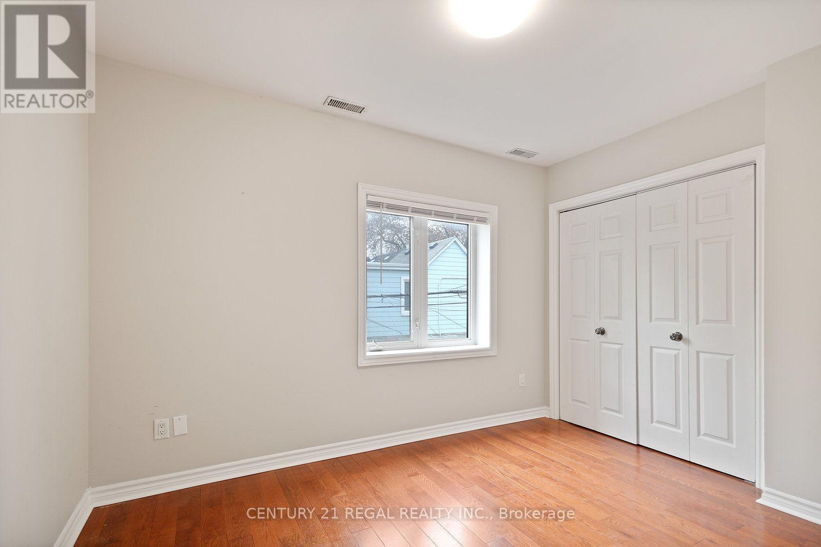 2nd Floor - 1117 Queen Street E, Toronto, Ontario  M4M 1K9 - Photo 19 - E13727768
