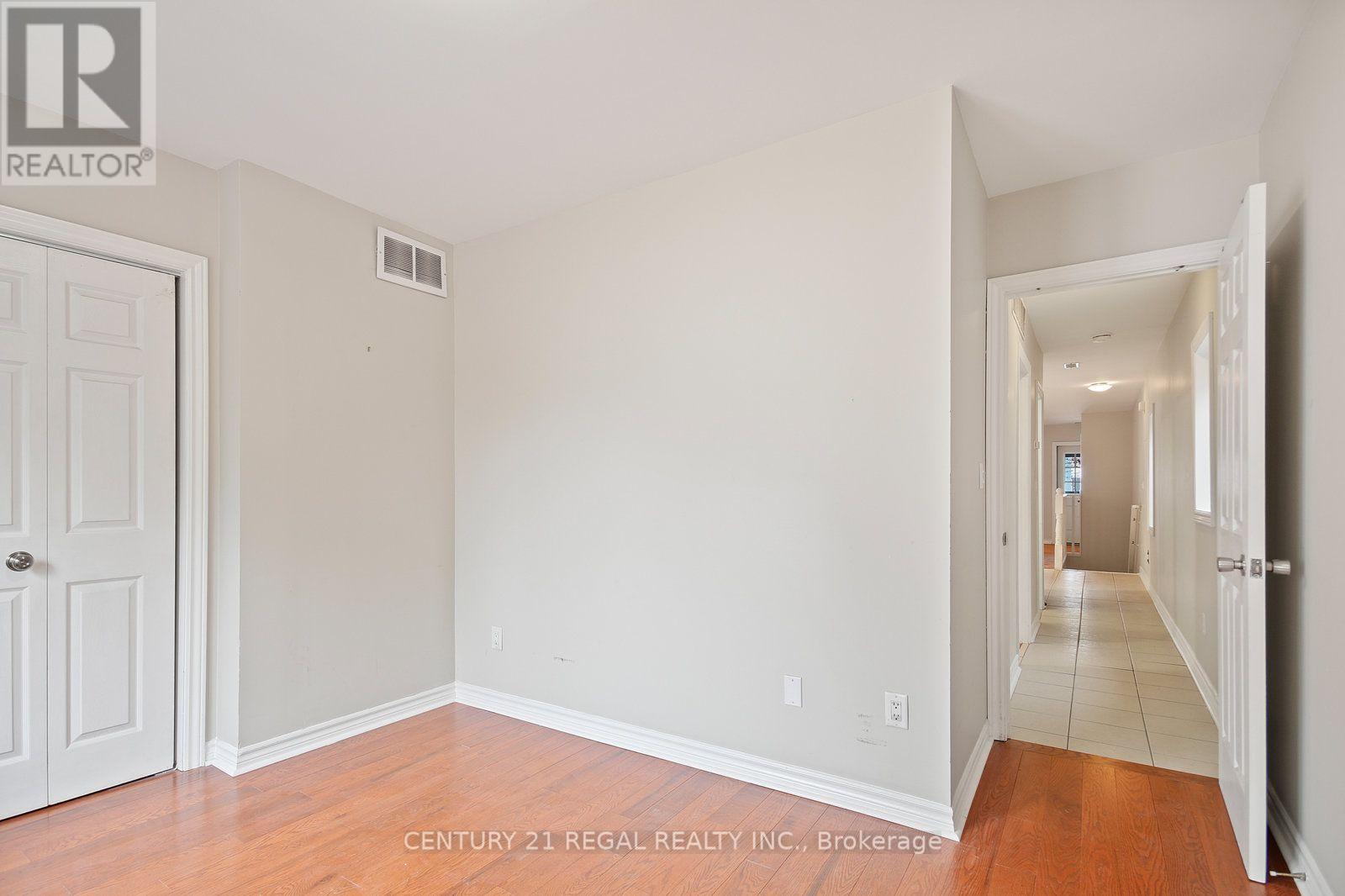 2nd Floor - 1117 Queen Street E, Toronto, Ontario  M4M 1K9 - Photo 20 - E13727768