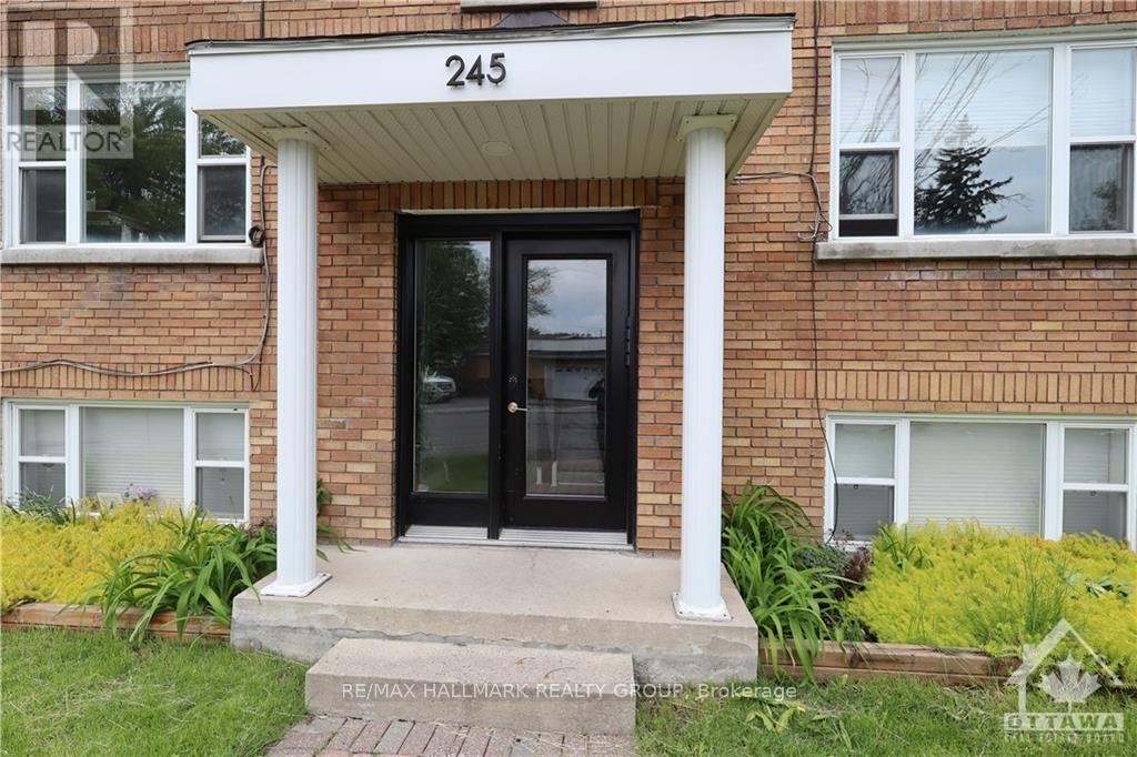 1 - 245 Des Peres Blancs Avenue, Ottawa, Ontario  K1L 7L8 - Photo 2 - X13727766