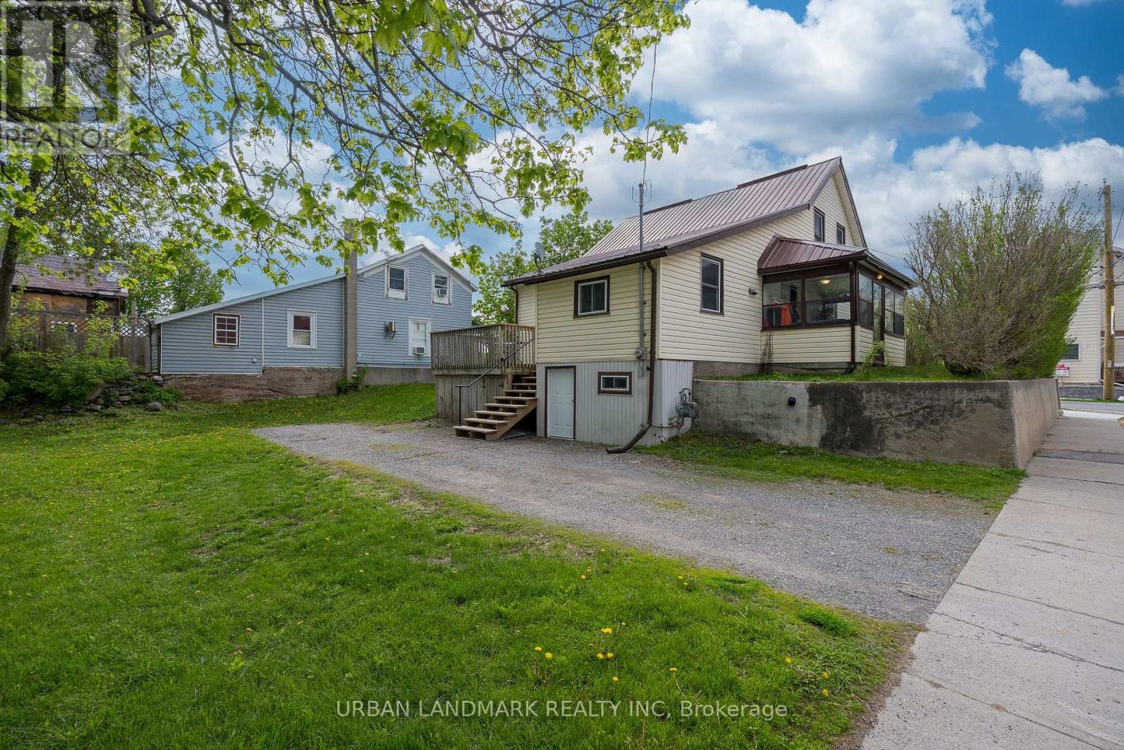 106 St Lawrence Street E, Centre Hastings, Ontario  K0K 2K0 - Photo 3 - X13158850