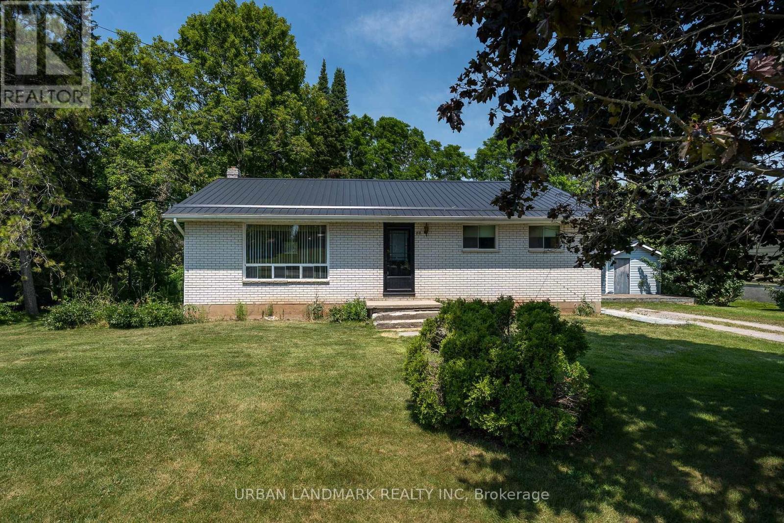 22 Queen Victoria Street W, Centre Hastings, Ontario  K0K 2K0 - Photo 1 - X13568542