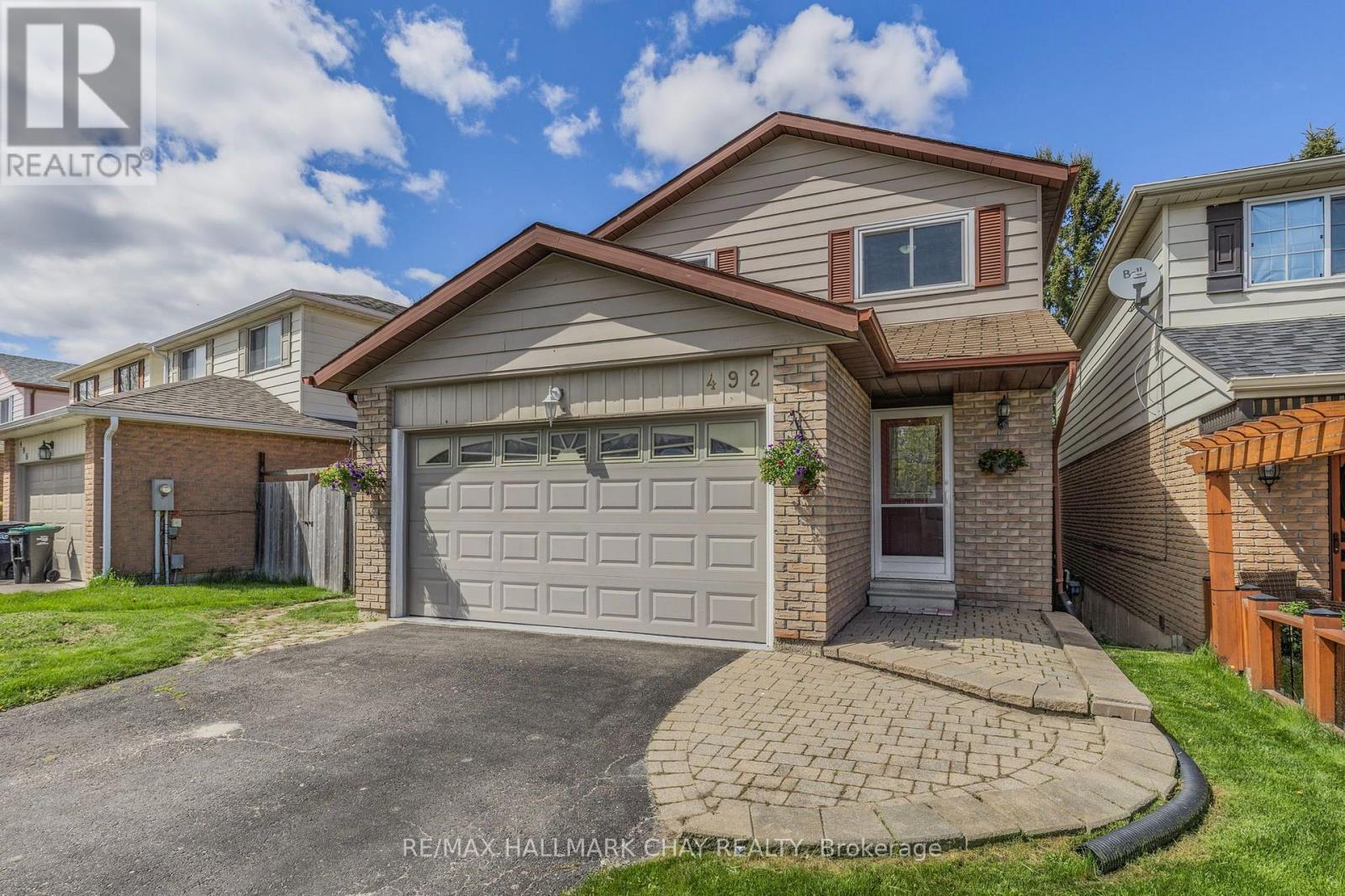 492 BRITANNIA AVENUE, Bradford West Gwillimbury, Ontario