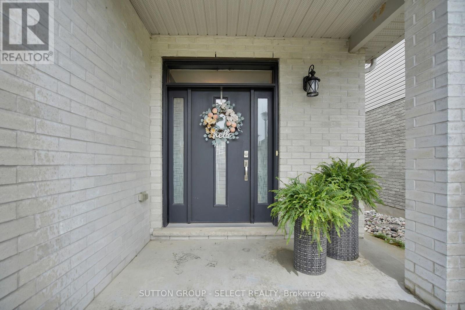 2080 Wateroak Drive, London North, Ontario  N6G 0P9 - Photo 3 - X13727904