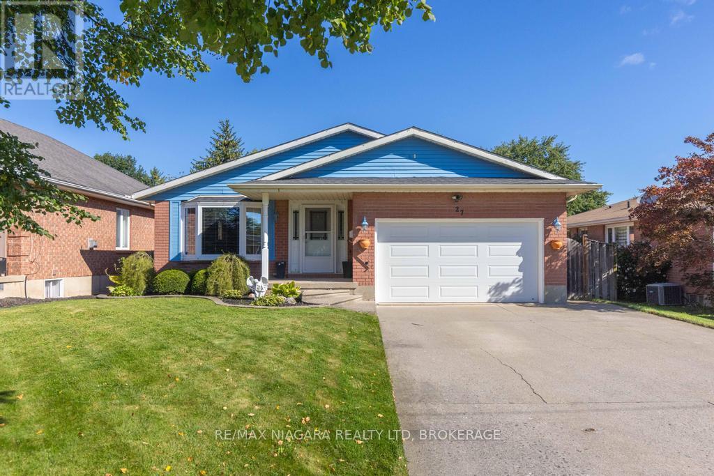 27 Andrea Drive, St. Catharines, Ontario  L2S 3N7 - Photo 1 - X13725526