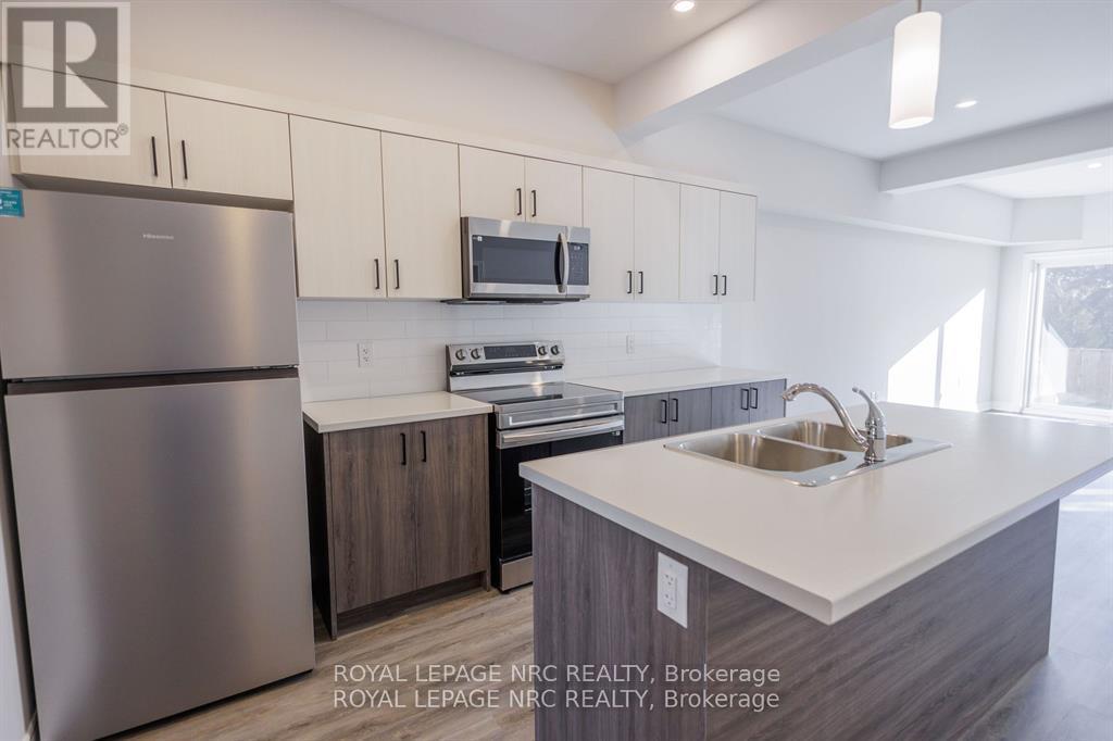 1b - 41 St Davids W, Thorold, Ontario  L2V 2L4 - Photo 2 - X13727976