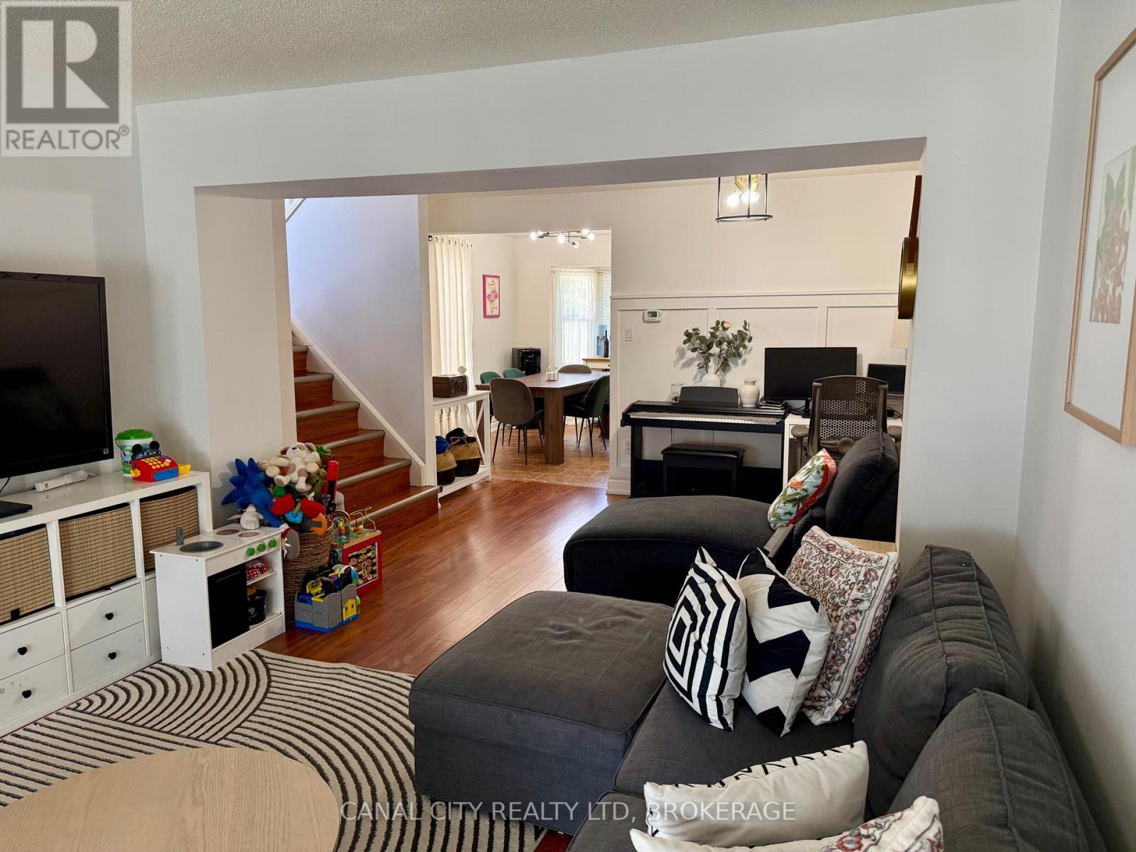 29 Baxter Crescent, Thorold, Ontario  L2V 4S1 - Photo 4 - X13727992