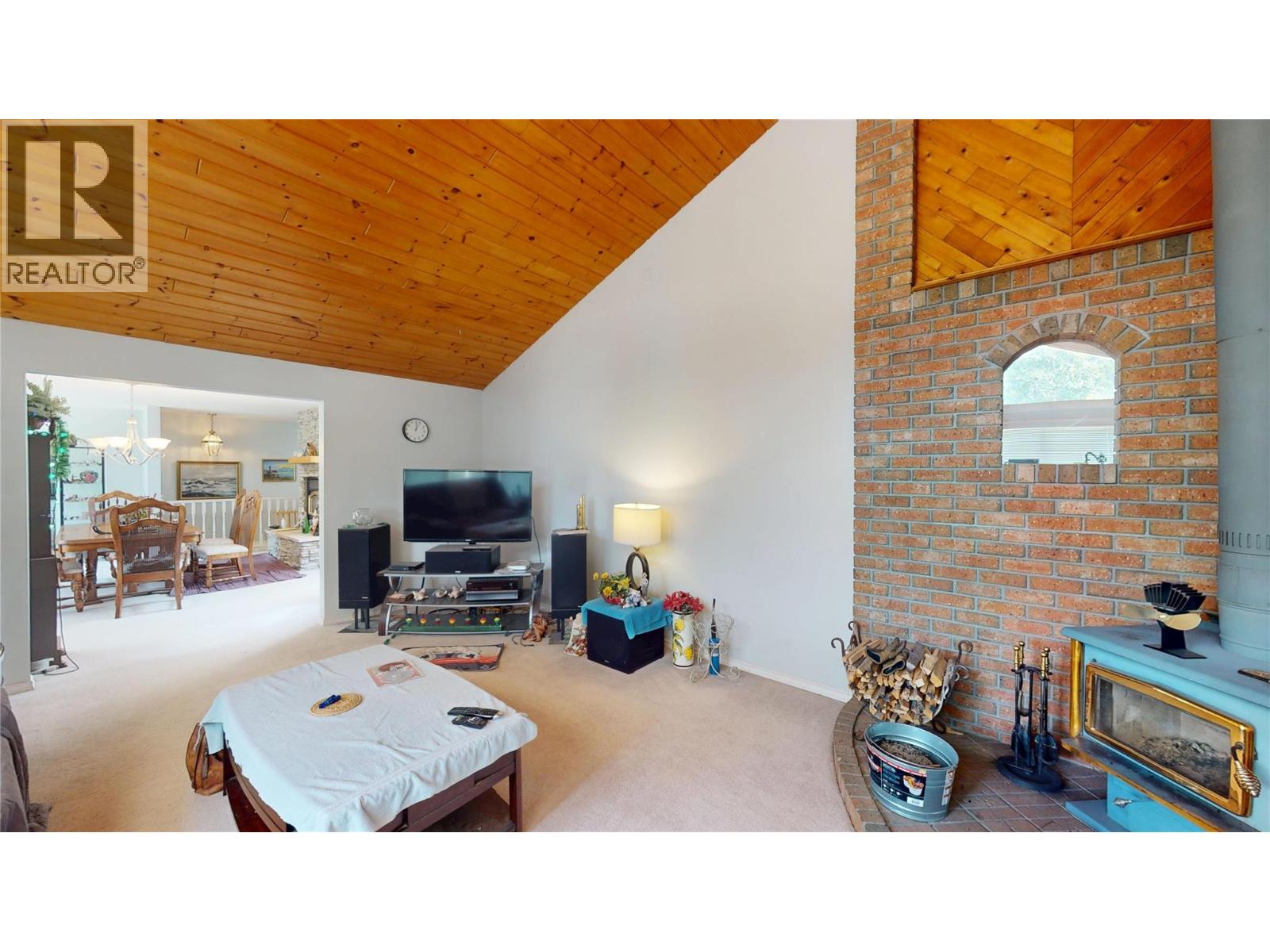 1270 Fox Tree Road, Lister, British Columbia  V0B 1G2 - Photo 6 - 10398681