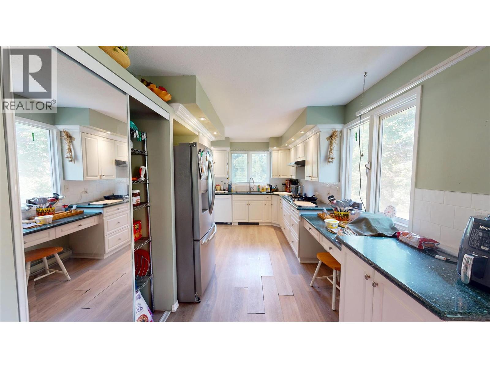 1270 Fox Tree Road, Lister, British Columbia  V0B 1G2 - Photo 11 - 10398681