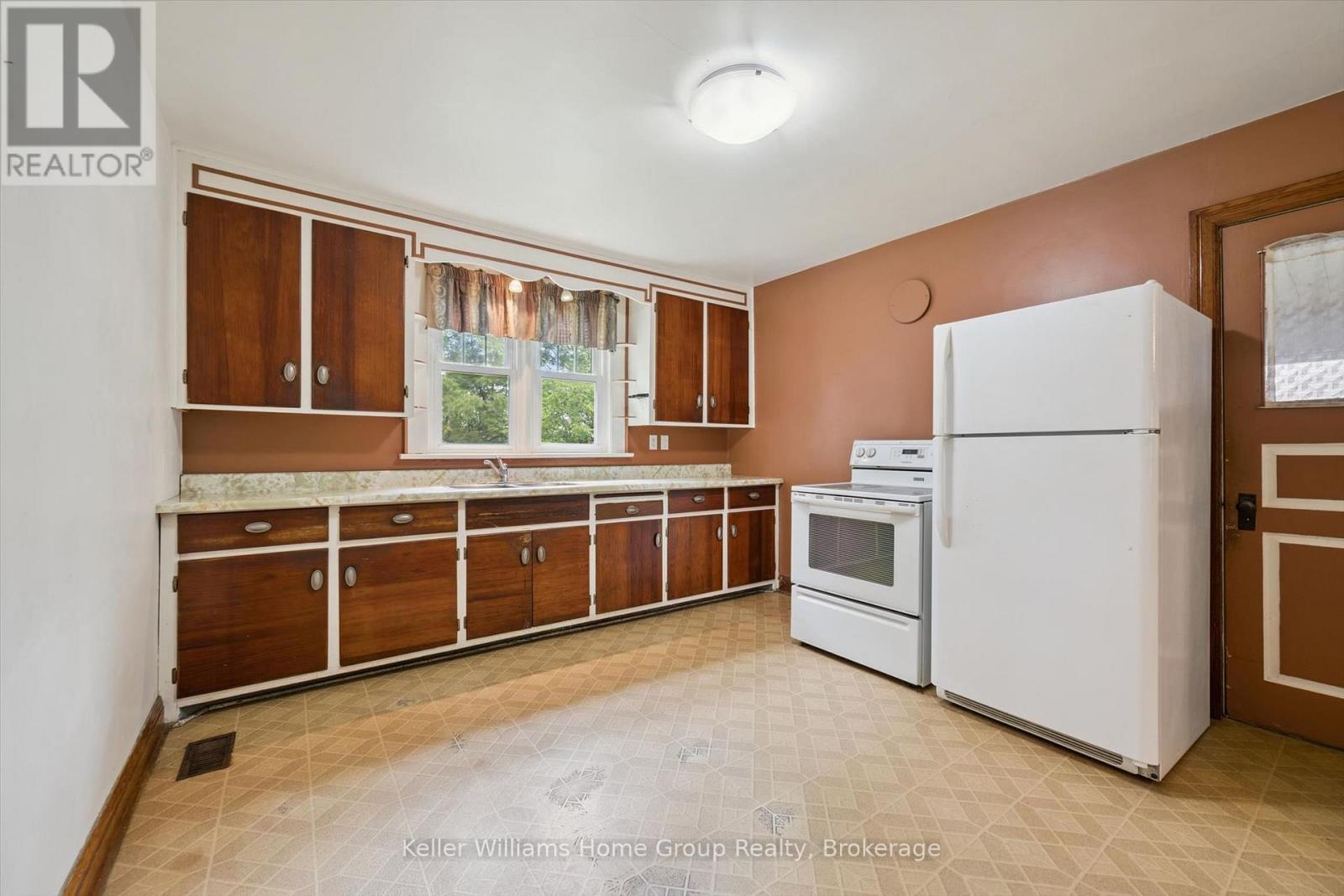 20 Water Street W, Centre Wellington, Ontario  N0B 1S0 - Photo 13 - X13727944