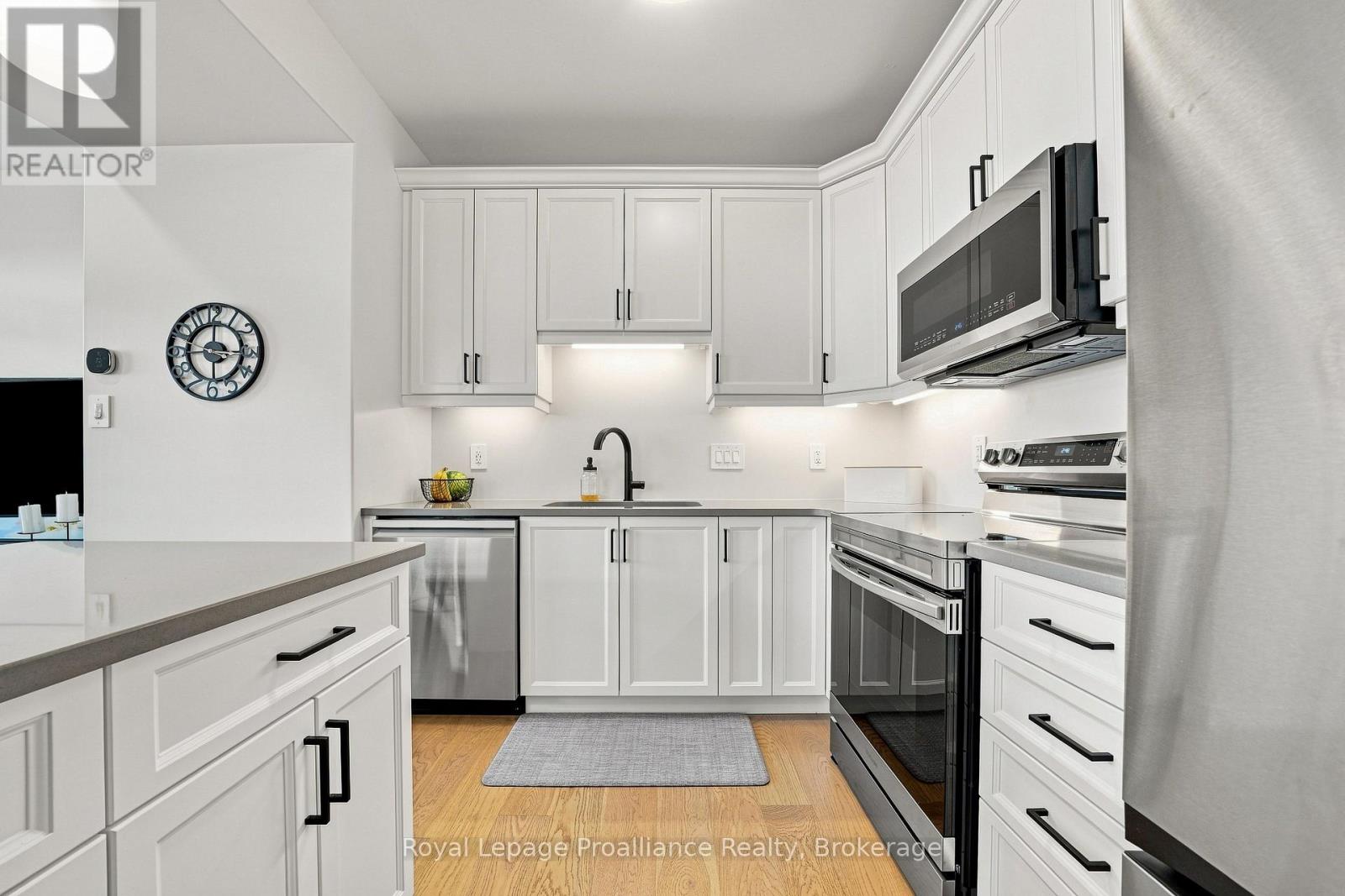 14 Otonabee Street, Belleville, Ontario  K8N 0T3 - Photo 9 - X13727854