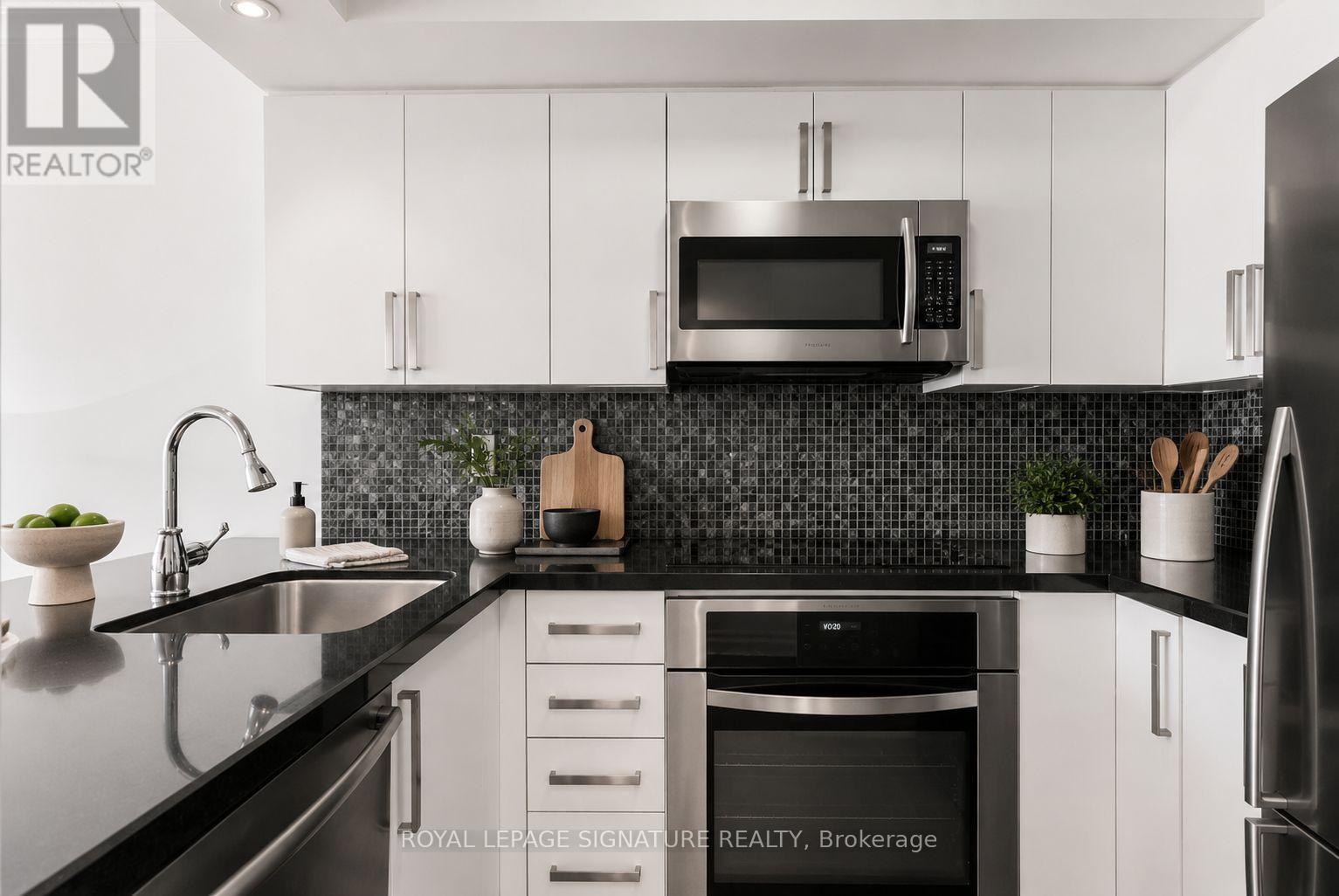 813 - 92 King Street E, Toronto, Ontario  M5C 2V8 - Photo 3 - C13727850