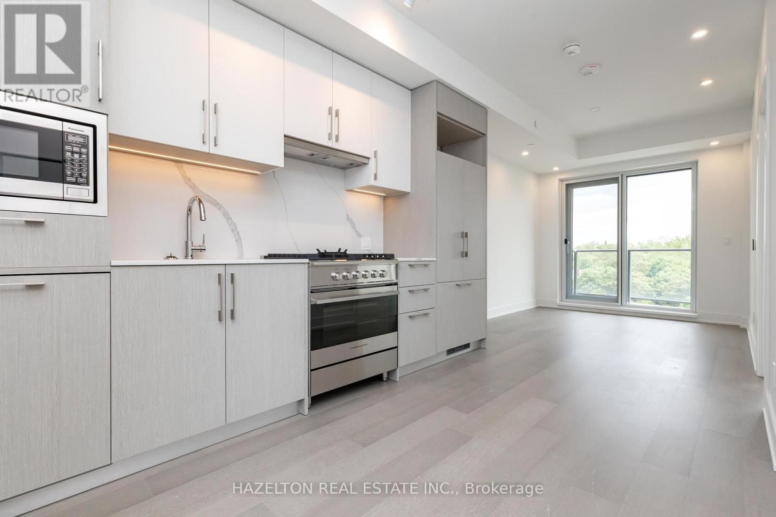 605 - 8 Manor Road W, Toronto, Ontario  M4S 2A5 - Photo 3 - C13727892